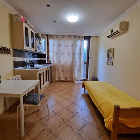 Apartment Lovely In Santa Marina,