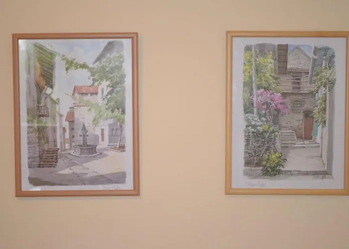 Lovely In Santa Marina, Apartment *